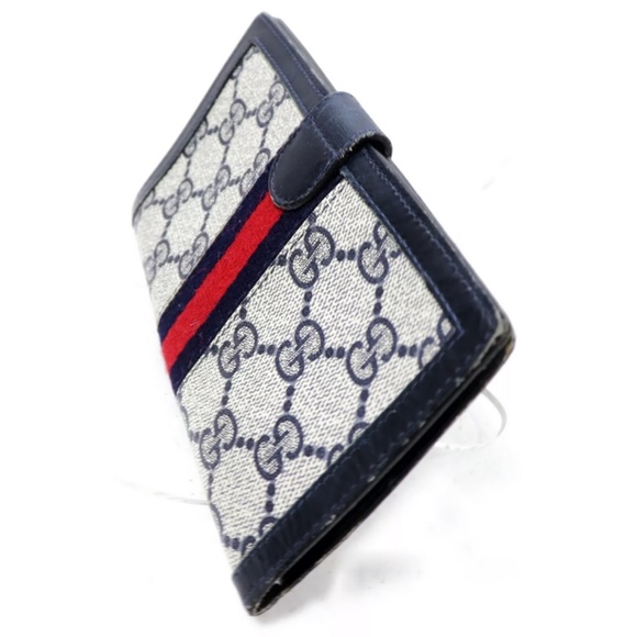 ‼️SOLD‼️❄️☃️💯Auth Gucci Wallet/checkbook Cover - Picture 3 of 9